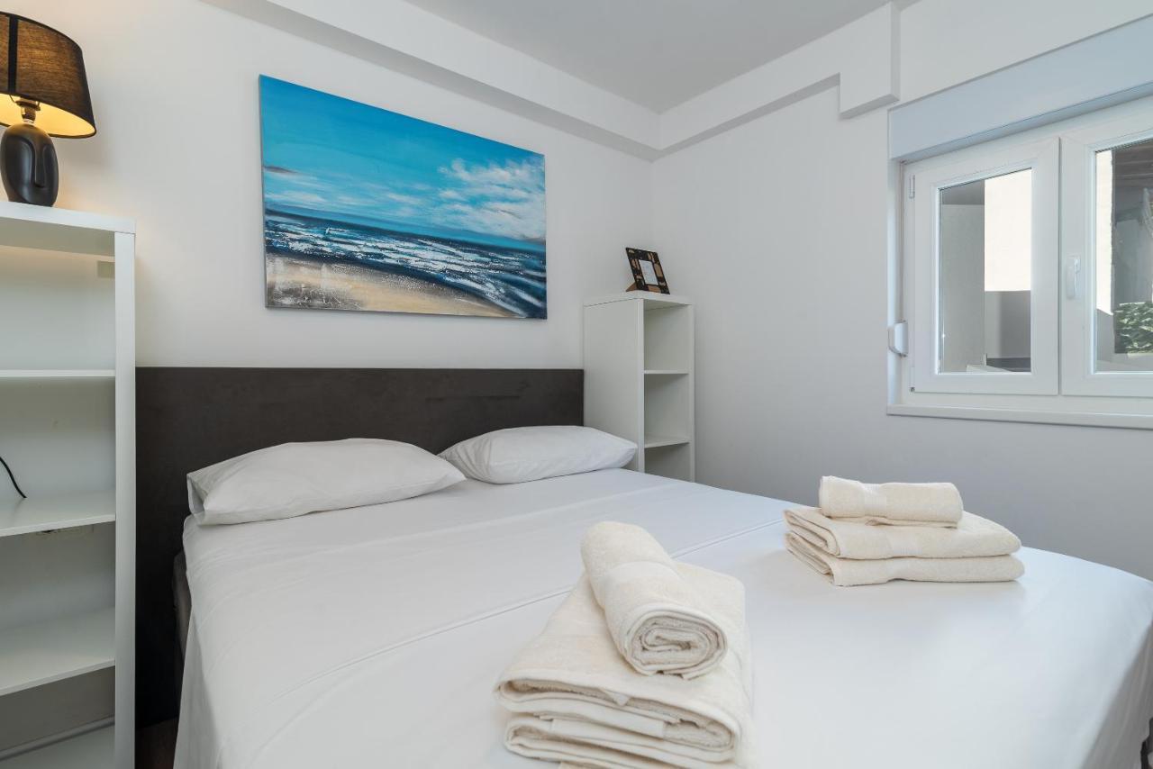Delux Apartment Eva Trogir Exterior foto